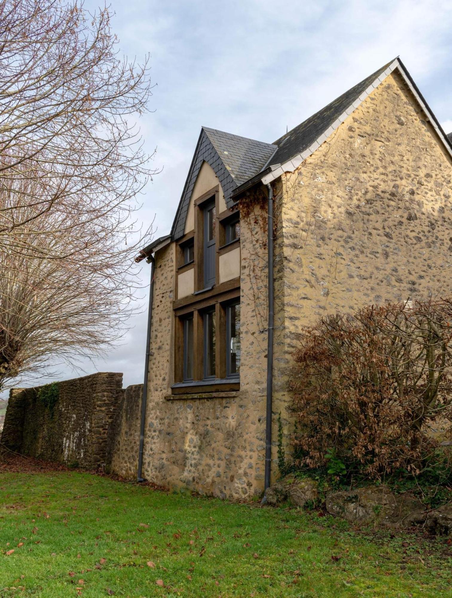 ホテル Manoir De La Coudre Changé エクステリア 写真